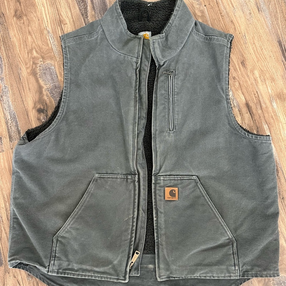 Men’s Carhartt Vest, XL